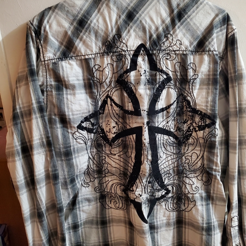 Long sleeve button up shirt